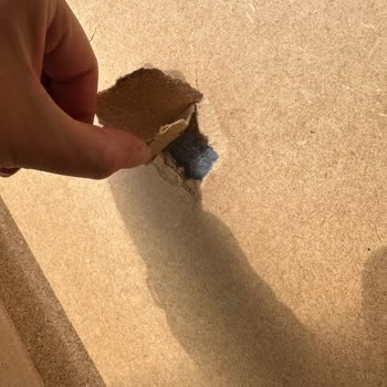 Hasarlı Koltuk Teslimi Ve İade Taşıma Ücretinin Jysk Tarafından Karşılanması Talep Ediliyor