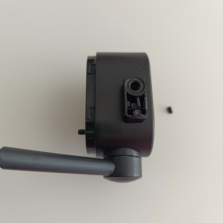 Yeni Grundig KSM 6430 Süt Haznesi Kırıldı Ve Garanti Kapsamında Değişim Talep Ediliyor