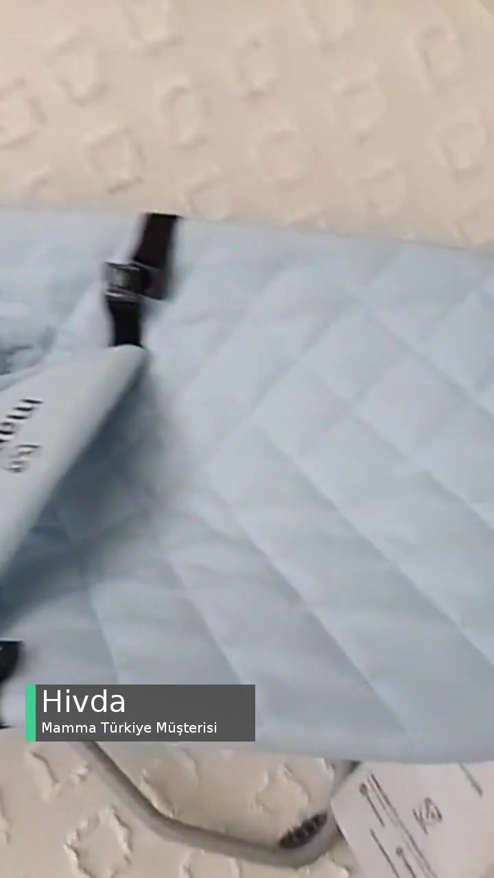 Mamma Türkiye Ana Kucağı Siyah Plastik videonun kapak resmi