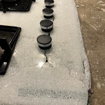 Bosch Ankastre Cam Ocakta Ani Patlama Ve Garanti Değişim Talebi