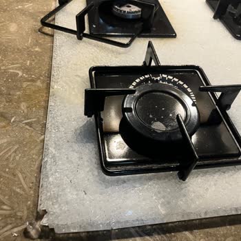 Bosch Ankastre Cam Ocakta Ani Patlama Ve Garanti Değişim Talebi