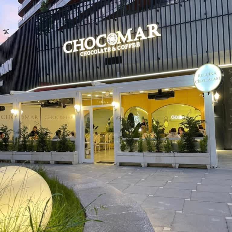 Ankara Velux Chocomar Şubesinde Personelin Müşteriyi Görmezden Gelmesi