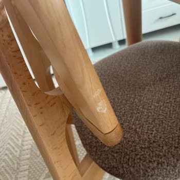 Kusurlu Sandalyeler Değişim Talebi Ve Mağaza Müdürünün Kaba Tutumu