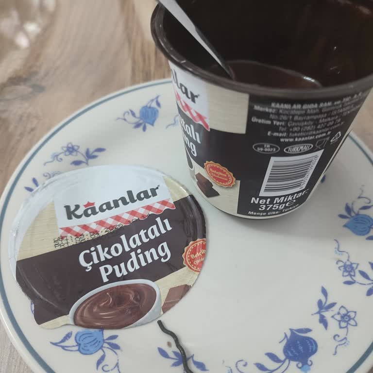 Kaanlar Çikolatalı Pudingde Siyah Lastik Parçası Ve Sağlık Endişesi