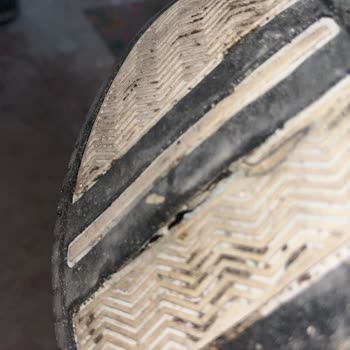 FLO Mağazasından Alınan Ayakkabının Erken Deformasyonu Ve İade Talebi