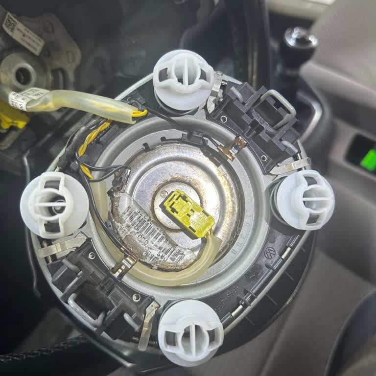 Ekspertiz Firmasının Çelişkili Airbag Raporları Ve Ticari Mağduriyetim