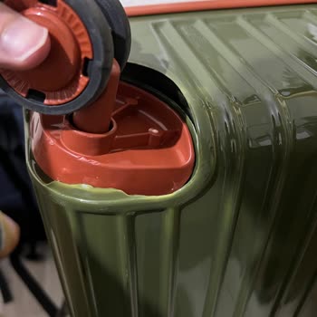 Garanti Kapsamındaki Valizlerde İlk Kullanımda Tekerlek Kırılması Ve Çözüm Reddi