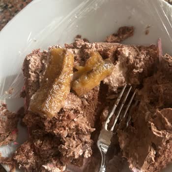 2500 TL'lik Bozuk Muzlu Pastanın Tam İadesi Talebi