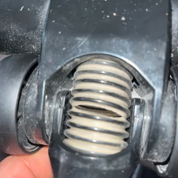 Arçelik SD6141 Dikey Süpürgede Ara Parça Bağlantı Sorunu Ve Pedal Borusu Yırtılması