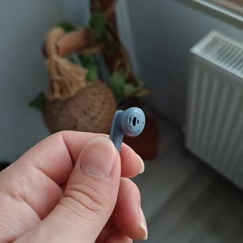 JBL Wave 300tws Kulaklıkta Silikon Uç Deforme Ve Şarj Kapağı Sorunu