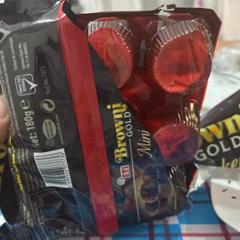 Eti Browni Gold Ürünün İçinde Plastik Parçalar Bulundu