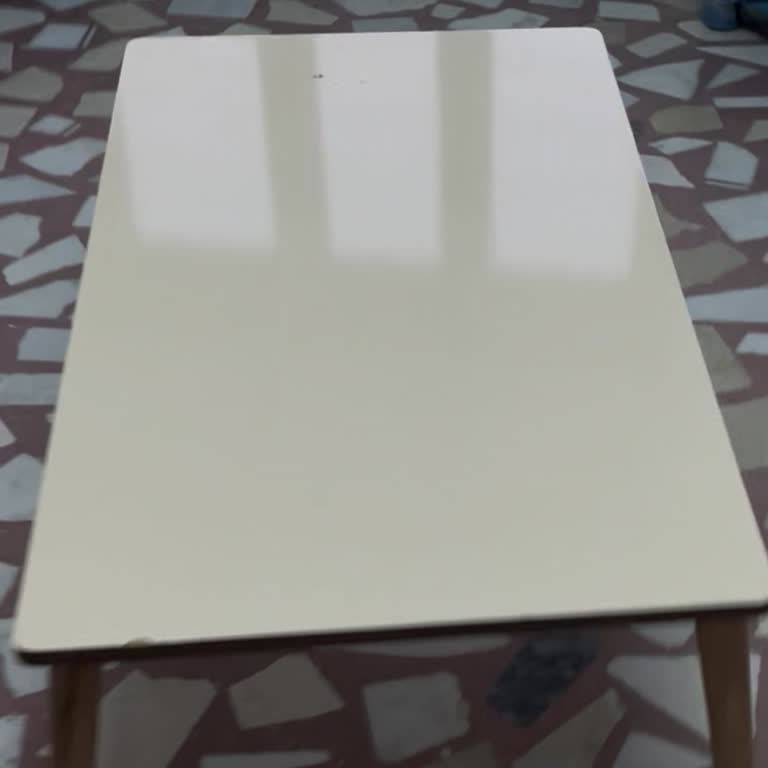 Kaya Mobilya'nın Kurulum Sözünü Yerine Getirmemesi Ve Hasarlı Mobilya Üzerine 2.500 TL İade Talebi