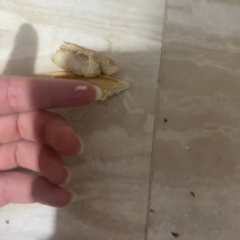 Silivri Kipa AVM Burger King'de Plastik Parça Bulundu