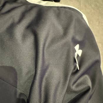 Under Armour Eşofman Logosu Kısa Sürede Sökülmesi Ve Ret Kararı