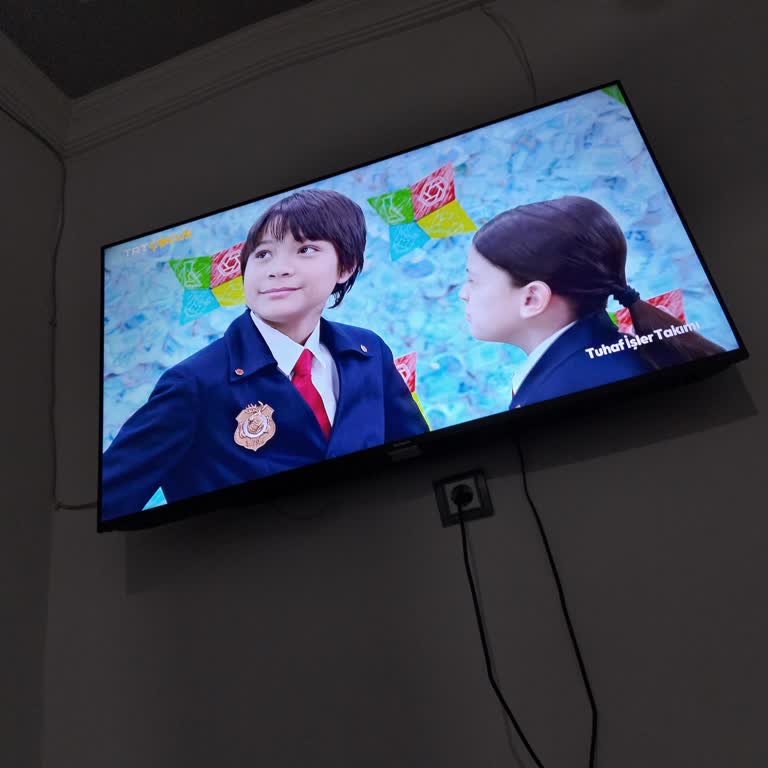 TRT Çocuk’ta Tuhaf İşler Takımı Çizgi Filmi Küçük Çocuklar İçin Korkutucu Ve Uygunsuz