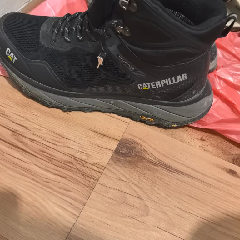 Kaygan Tabanlı Bot Ve Garanti Reddi