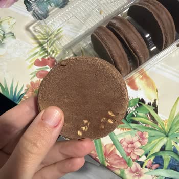 Tarih Geçmemiş Olmasına Rağmen Ülker Halley Paketi Bozulmuş