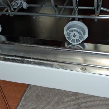 Vestel Bulaşık Makinesinde Garanti Kapsamında Olması Gereken Paslanma Ve Servis Yanıltması!