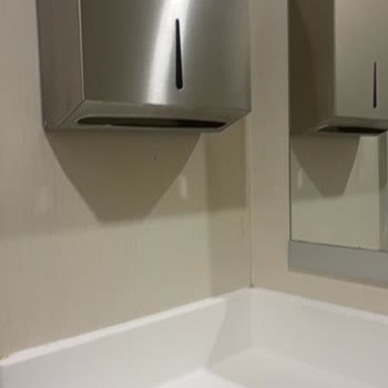 Mersin Şehir Hastanesinde Hijyen Malzemelerinin Yokluğu İnsan Onurunu İhlal Ediyor