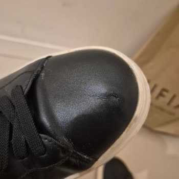 Lufian Ayakkabısında Kısa Sürede Ön Burun Delinmesi Ve Kullanıcı Hatası Reddi