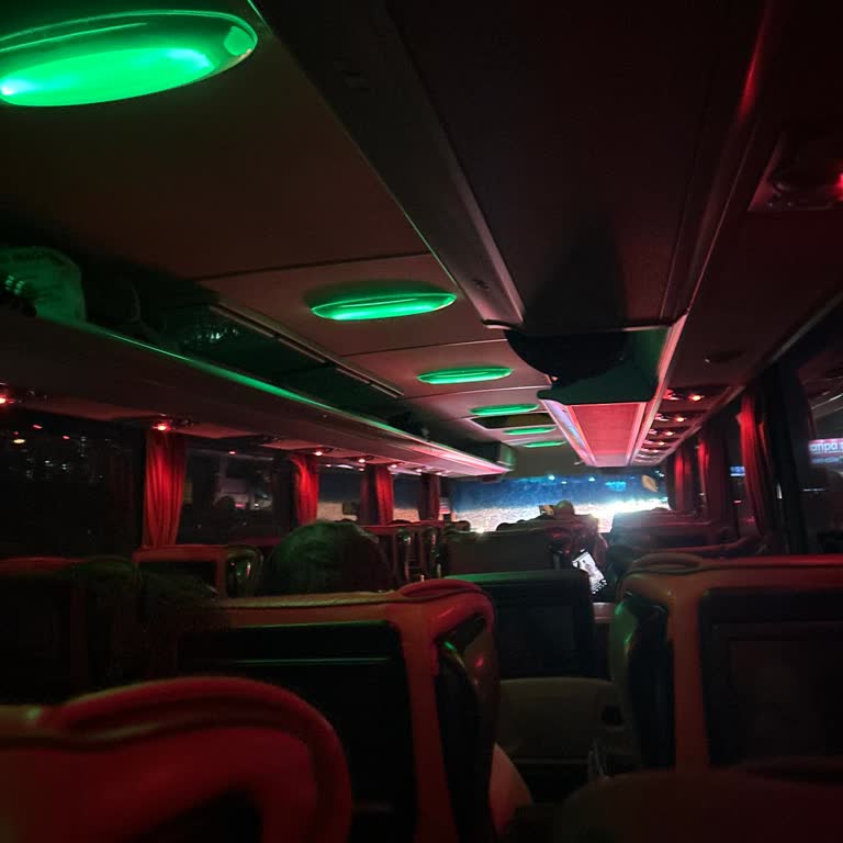 İstanbul-Bursa Otobüs Yolculuğunda Çalışmayan Priz, TV Ve Wi-Fi, Kaba Muavinin Tutumu