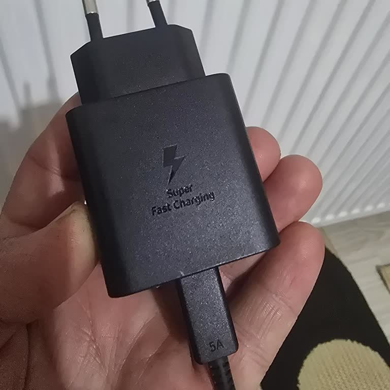 Samsung S24 Ultra Telefonumda Süper Hızlı Şarj Özelliği Çalışmıyor