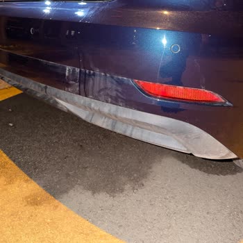 Korupark Oto Yıkama Ücretine Karşı Kalitesiz Hizmet Ve Kirli Araç