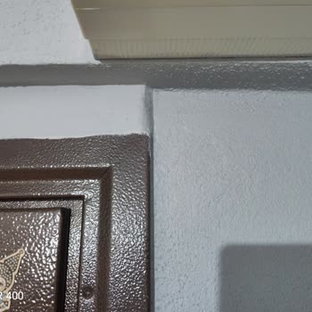 Rötuş İçin Aldığım Boya Tonu Uyuşmazlığı Nedeniyle Tüm Koridoru Yeniden Boyamak Zorunda Kaldım