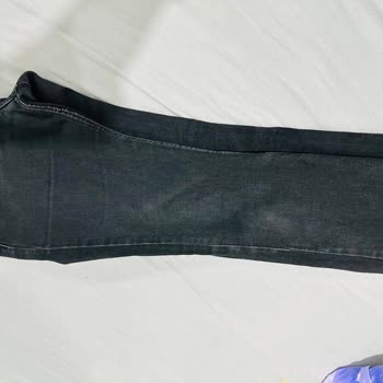 Mavi Giyim Batman Şubesinde Siyah Kot Pantolonun Renk Solması Ve Diz İzine Karşı Değişim Reddi