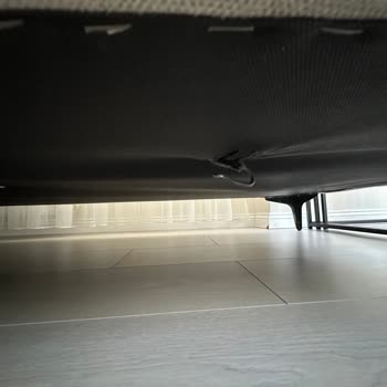 Enza Home Koltukta Teslim Günden İtibaren Kayma Ve Metal Ses Sorunu, Değişim Talebi