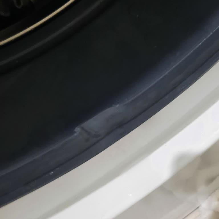 Bosch Çamaşır Makinesinde Kırık Kapı Contası Ve Garanti Dışı Ücret Talebi