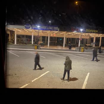 Express Otobüs Ortada Arıza Yaptı Ve Bilgi Verilmedi