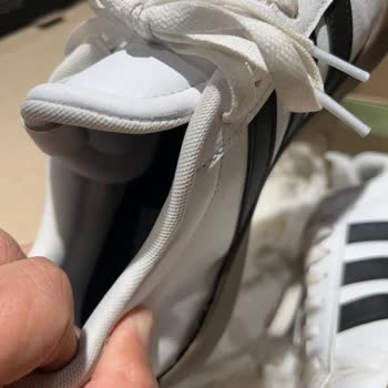 Topuk Açılan Adidas Ayakkabı Ve Boyner’in Cevapsızlığı Nedeniyle Ücret İadesi Talebi