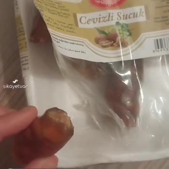 Gimsa Üründen Bir Yumak Kıl Çıktı!