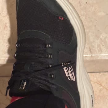 Skechers Ayakkabısında 2 Ayda Bez Açılma Değişim İsteği