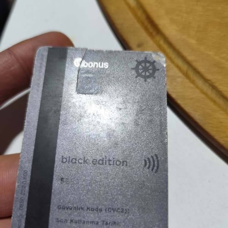 Denizbank Saha Ekibi Black Edition Kart Yenileme Sözünü Tutmadı Ve Müşteri Hizmetleri Yardımsız