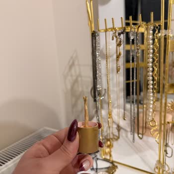 Kullanılmış Ve Bandrolsüz Kozmetik Ürünleriyle Güvenim Sarsıldı