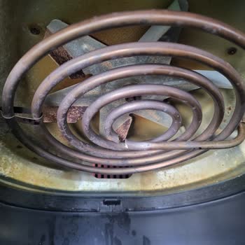 Kumtel Fastfryer XXL’da Paslanma Ve Rezistans Patlaması Ürün Ayıplı