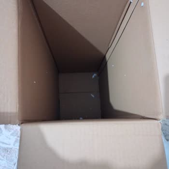 Sıfır Satılan Ürün Kullanılmış Çıktı Uzaktan Kumanda Ve Belgeler Eksik Firmadan Cevap Yok