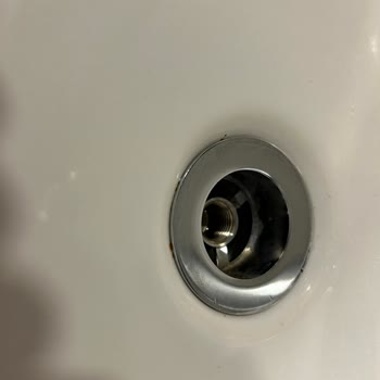 Seramiksan Lavabosunda Paslanma Ve Çatlak, Müşteri Desteği Erişilemez