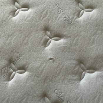 Yeni Yataş Yatağımda Koku Ve Temizlik Sonrası Sorun, Değişim Talebi