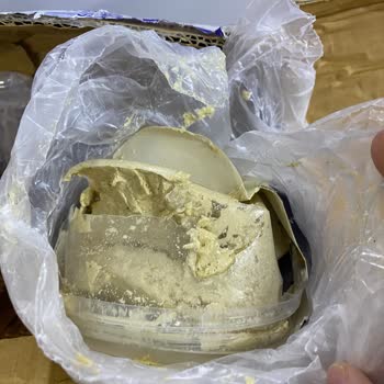 Bercekız Servet Şekerleme Hasarlı Ürün Teslimatı Ve Cevapsız İletişim