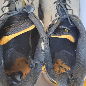 Alt Kısmı İçeriye Oyulan Ayakkabıda 6 Ay Sonra Çözüm Bulunamadı