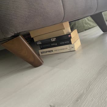 Kelebek Mobilya’nın Kırılan Koltuk Ayakları Ve Malzeme Sorunu Nedeniyle Acil Değişim Talebi