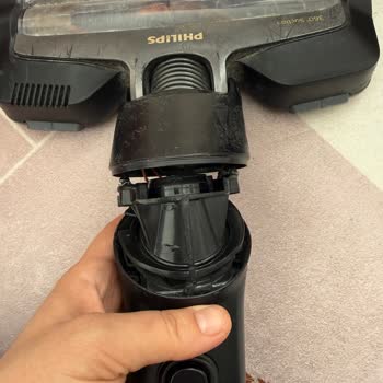 Philips 8349 Süpürge Başlığı Kırıldı, Ücretsiz Garanti Değişimi Talebi