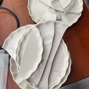 Kırık Yemek Takımı Ve Düşük Paketleme Kalitesi