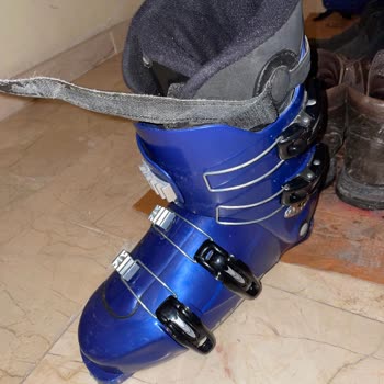 Dolap Uygulamasında Kırık Kayak Botu, İade Talebi Reddedildi