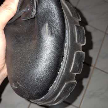 Kısa Sürede Parçalanan Kışlık Bot Ve Kutu Şartı Nedeniyle İade Reddi