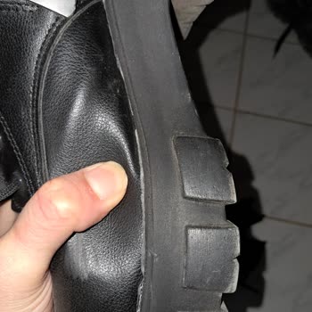 Kısa Sürede Parçalanan Kışlık Bot Ve Kutu Şartı Nedeniyle İade Reddi