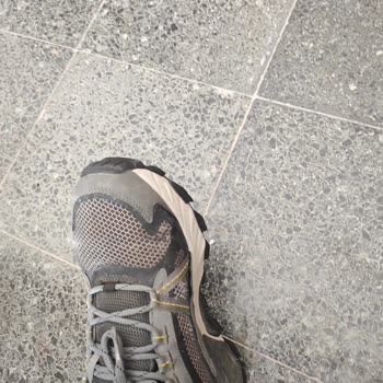 Su İticisi Olması Gereken Skechers Ayakkabısı Su Alıyor Ve Garanti Reddine Maruz Kaldı